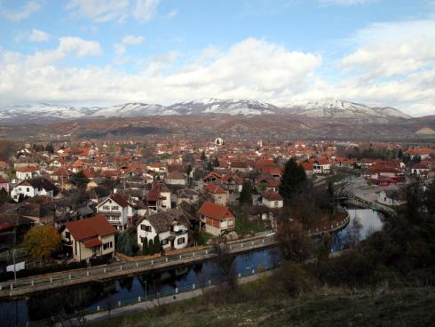 Bela_Palanka_pogled_sa_brda