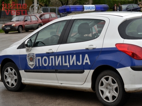 policija-KOSTA.JPG