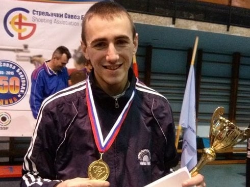 andrija-milovanovic-sa-medaljom.jpg