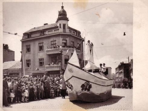 Sinji Galeb na suvom ispred ''Gorče'' 1948.godine