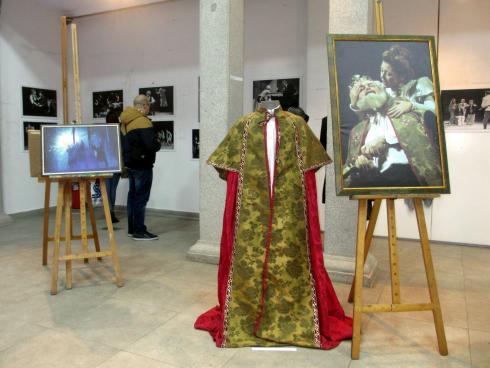 Većina fotografija na izložbi je crno-bela; foto: JV