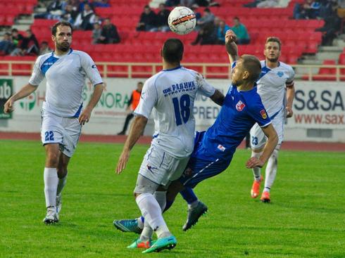 Golman Ognjen Čančarević odličan na mreži Surduličana; foto: Vanja Keser