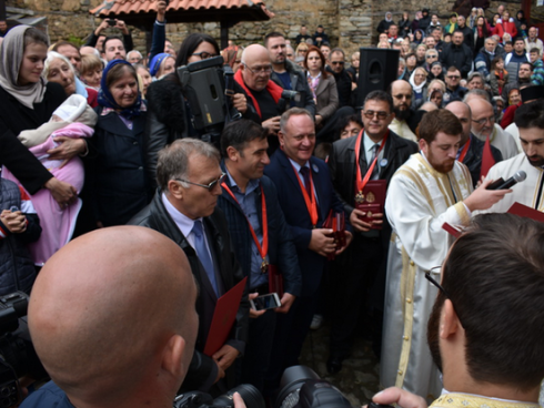 Uručenje ordena gradonačelniku Leskovca