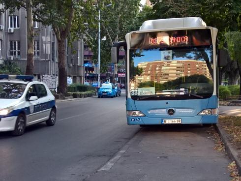 nepropisno parkiran autobus