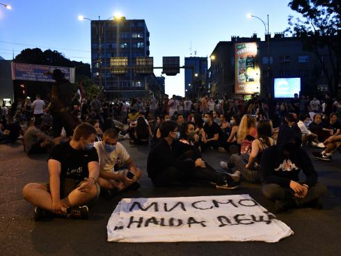 protest nis jul 2020, transparent mi smo nasa deca foto vanja keser