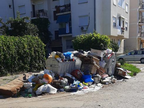 Prepuni kontejneri Durlan; foto: citalac