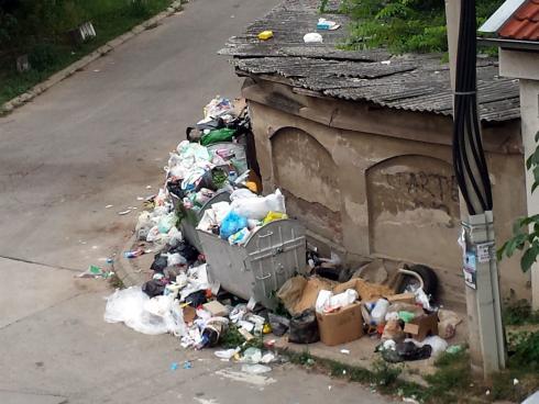 Smece u Ulici Kraljevića Marka; foto: čitalac