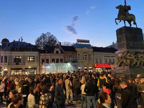 Okupljanje Niš povodom tragedije1; foto: JV-Milan Zirojević