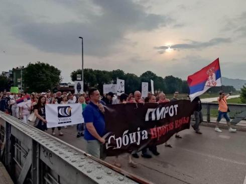 protest pirot