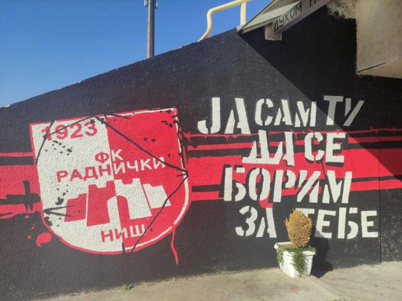 Grafit na stadionu