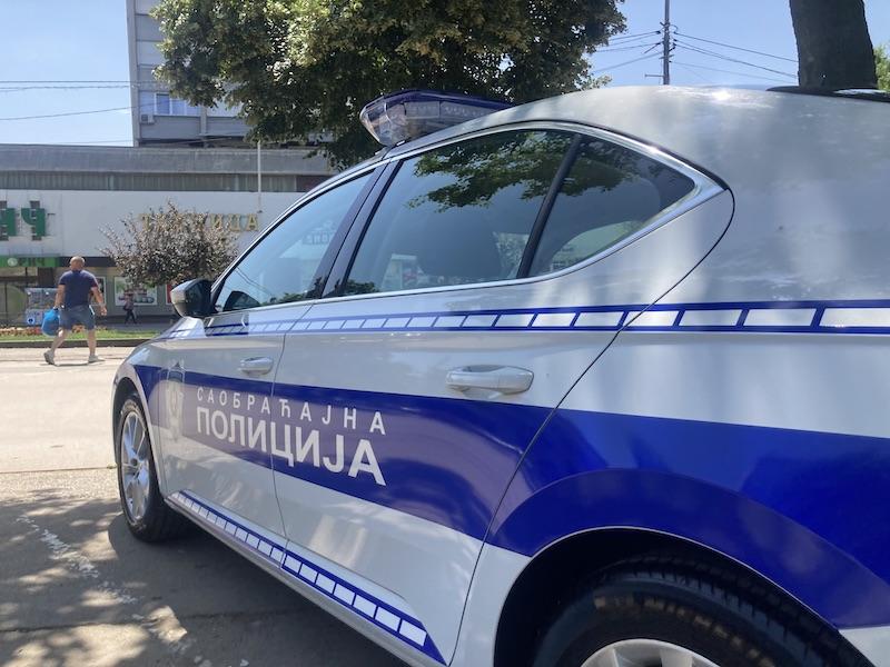 policija