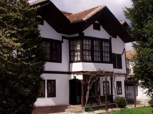 pirot kultura
