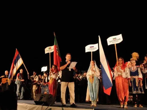 pirot festival folklora
