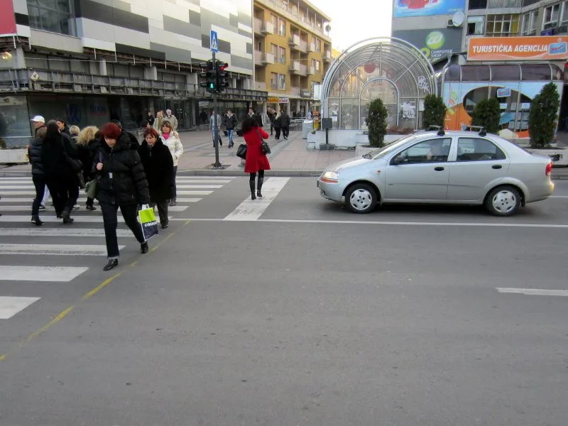 pesacki prelaz sa semaforom2