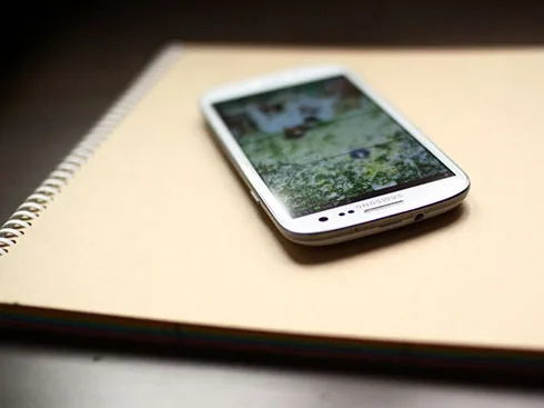 korupcija samsung telefon
