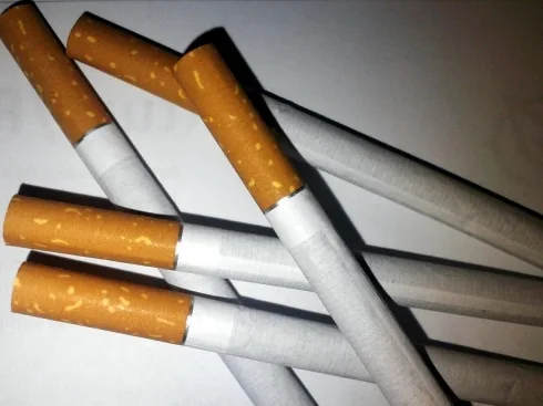 CIGARETE ilustracija JUZNE VESTI