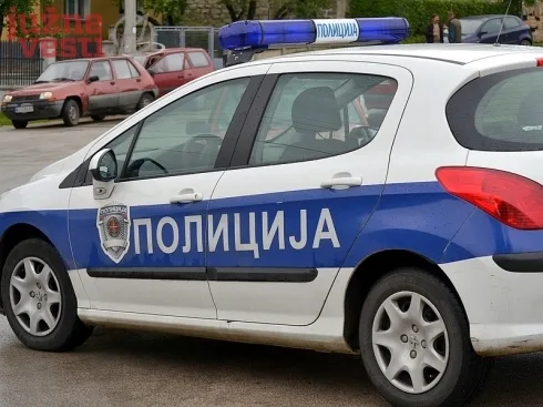 policija KOSTA Ilustracija