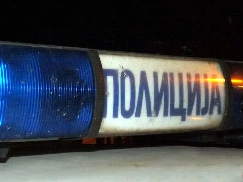 policija natpis