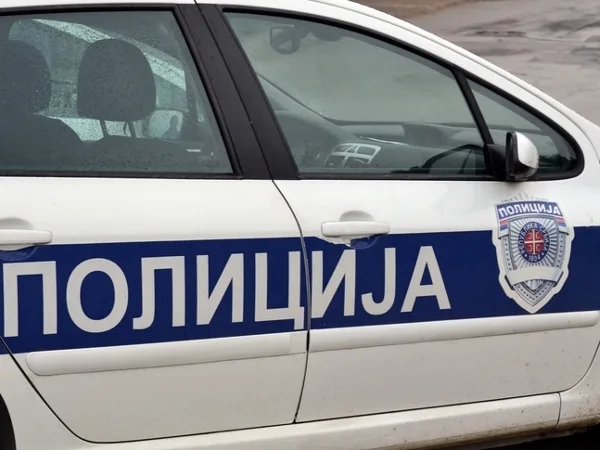 policija