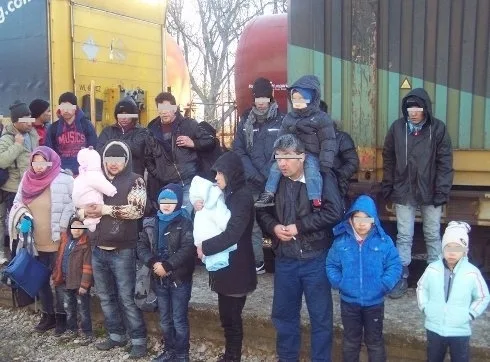 490x370 migranti