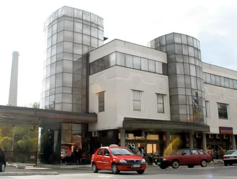 490x370 niteks politika