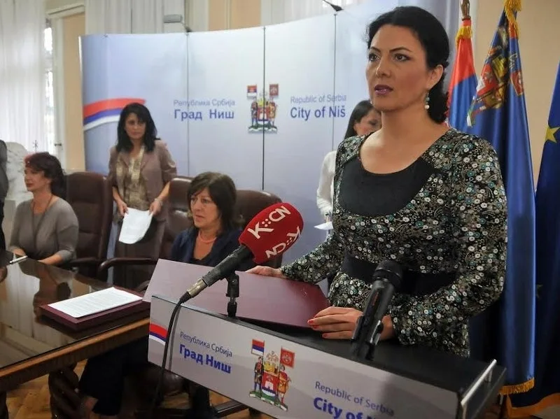 800x600 800x600 800x600 Dragana Sotirovski LAF