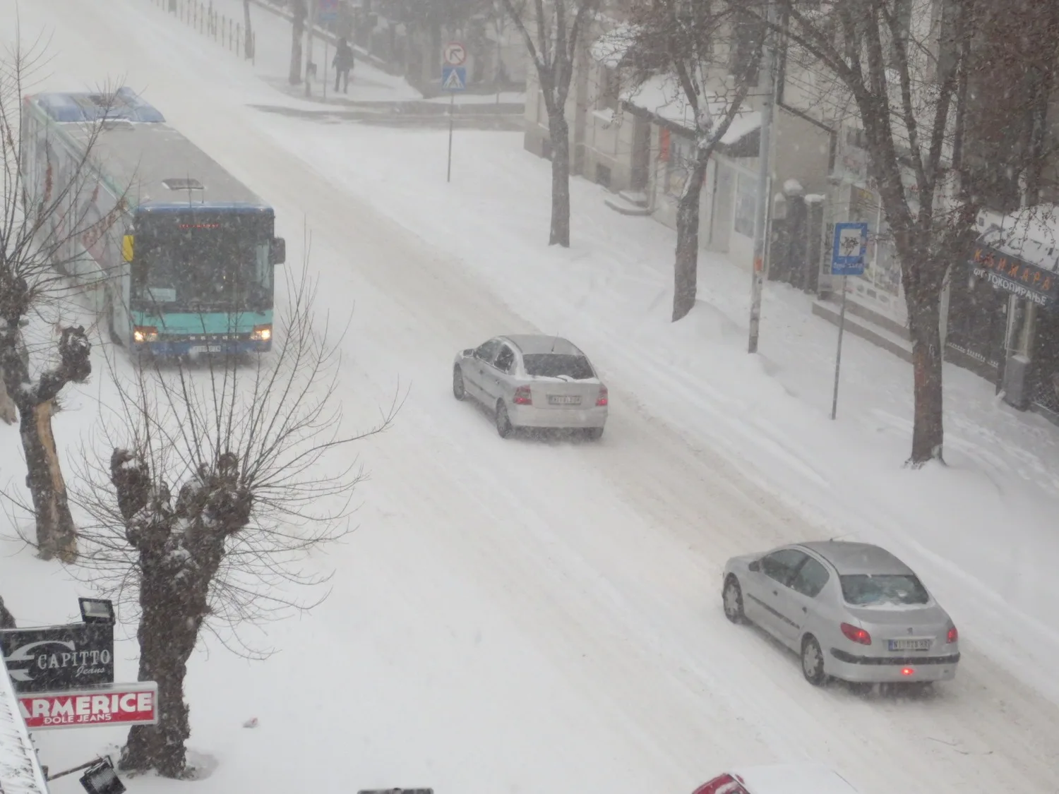 autobus sneg nis