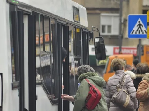 490x370 bus foto vanja keser