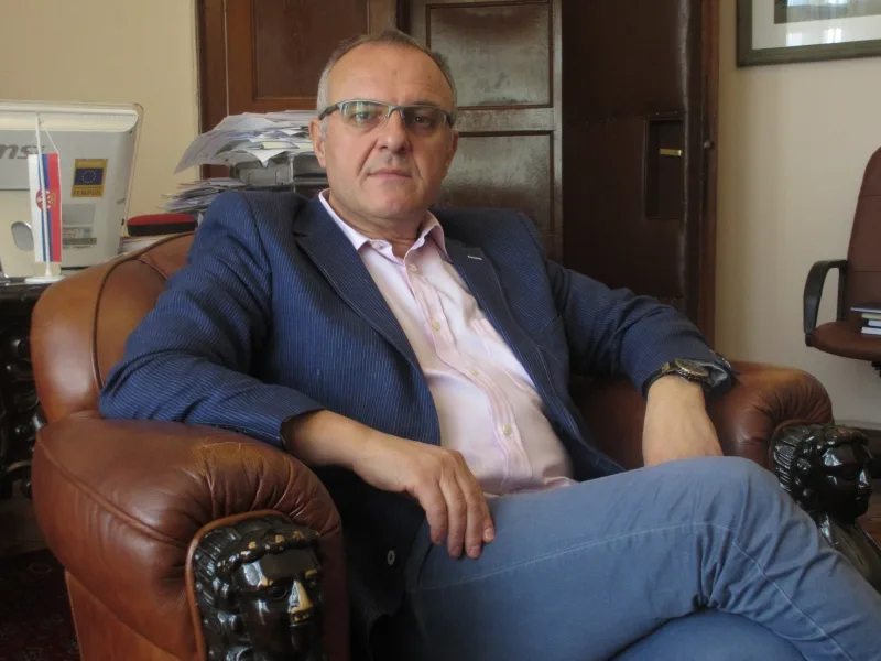800x600 Dragan Anti