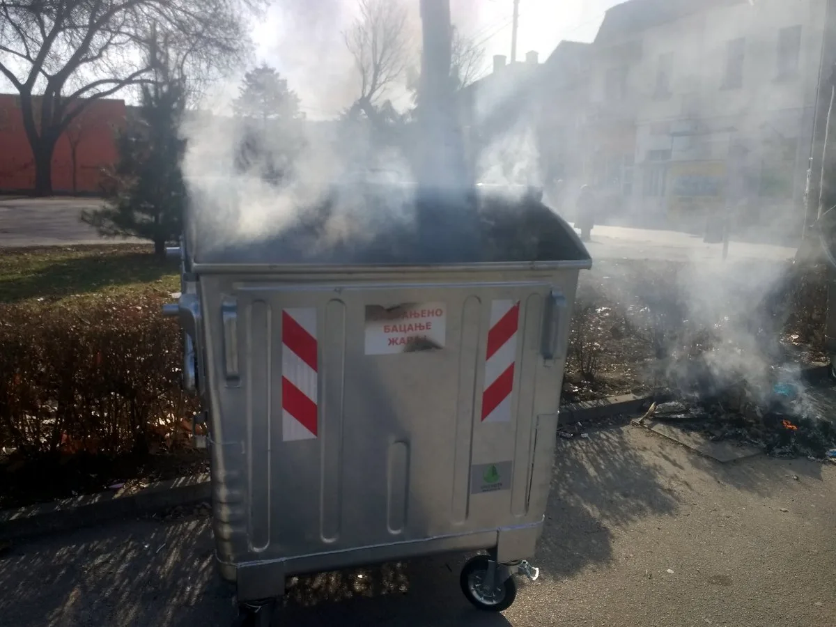 kontejneri J D