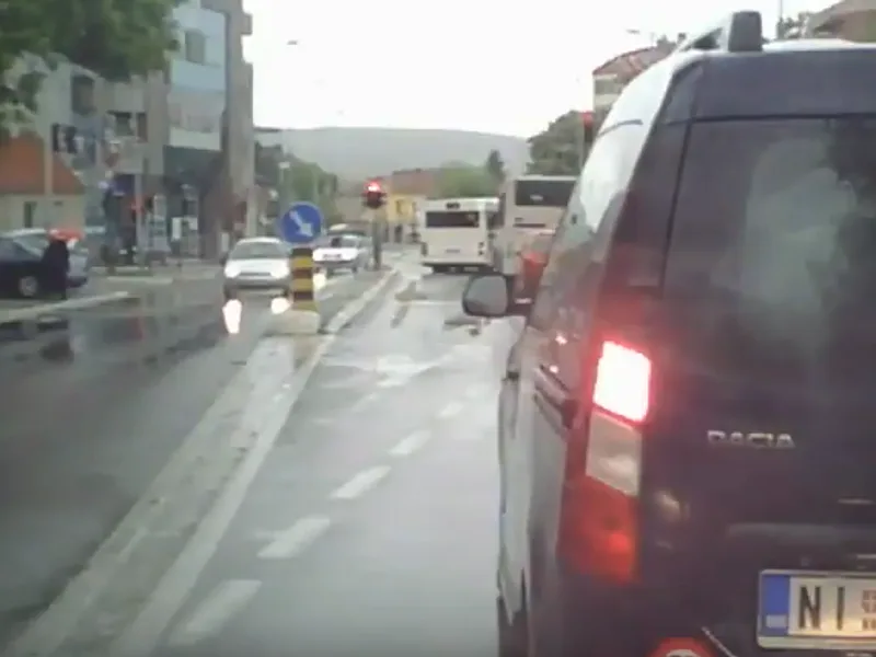 Prekrsaj autobus