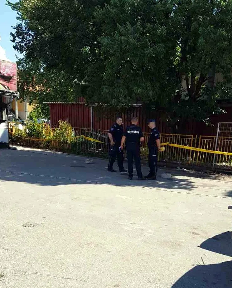 Policija na pijaci foto S A