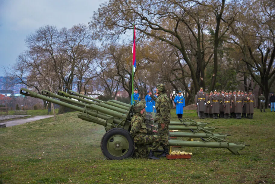 VAK 6296
