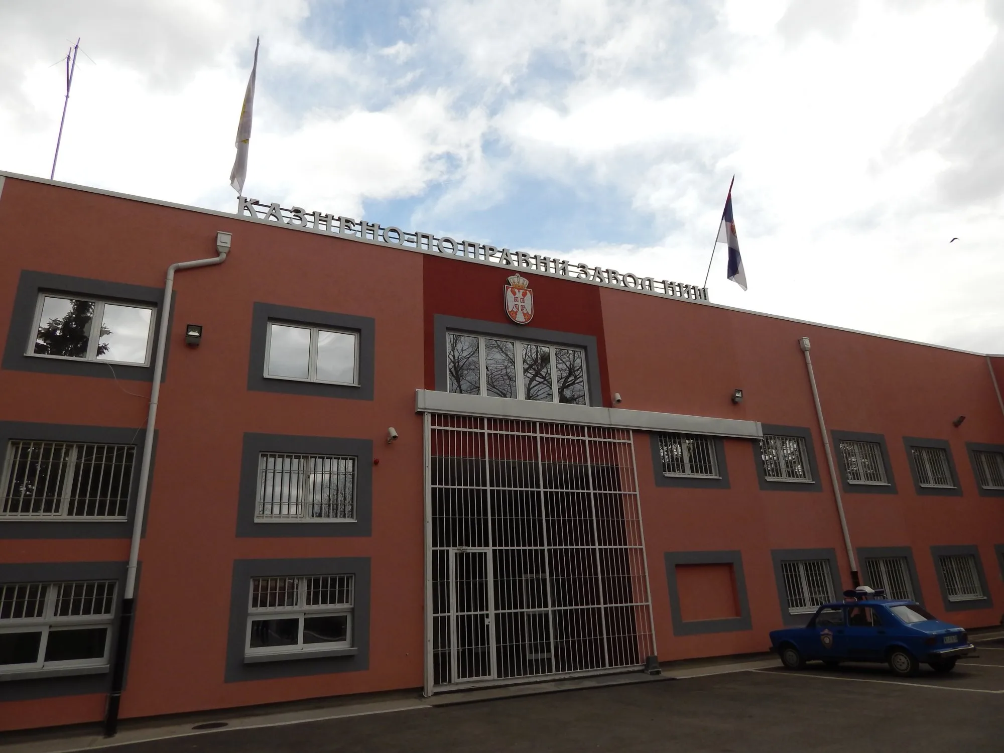 Zatvor Nis foto V Milic