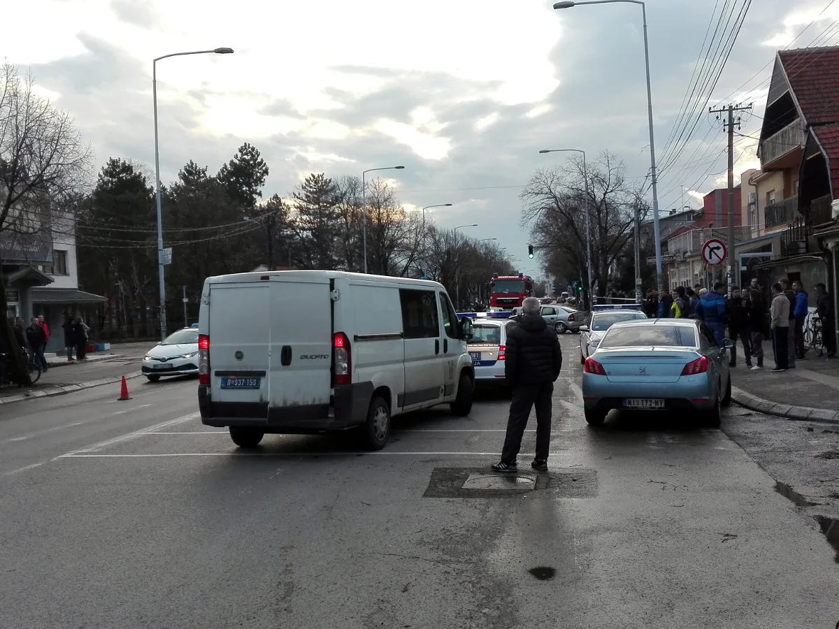 udes knjz foto D M
