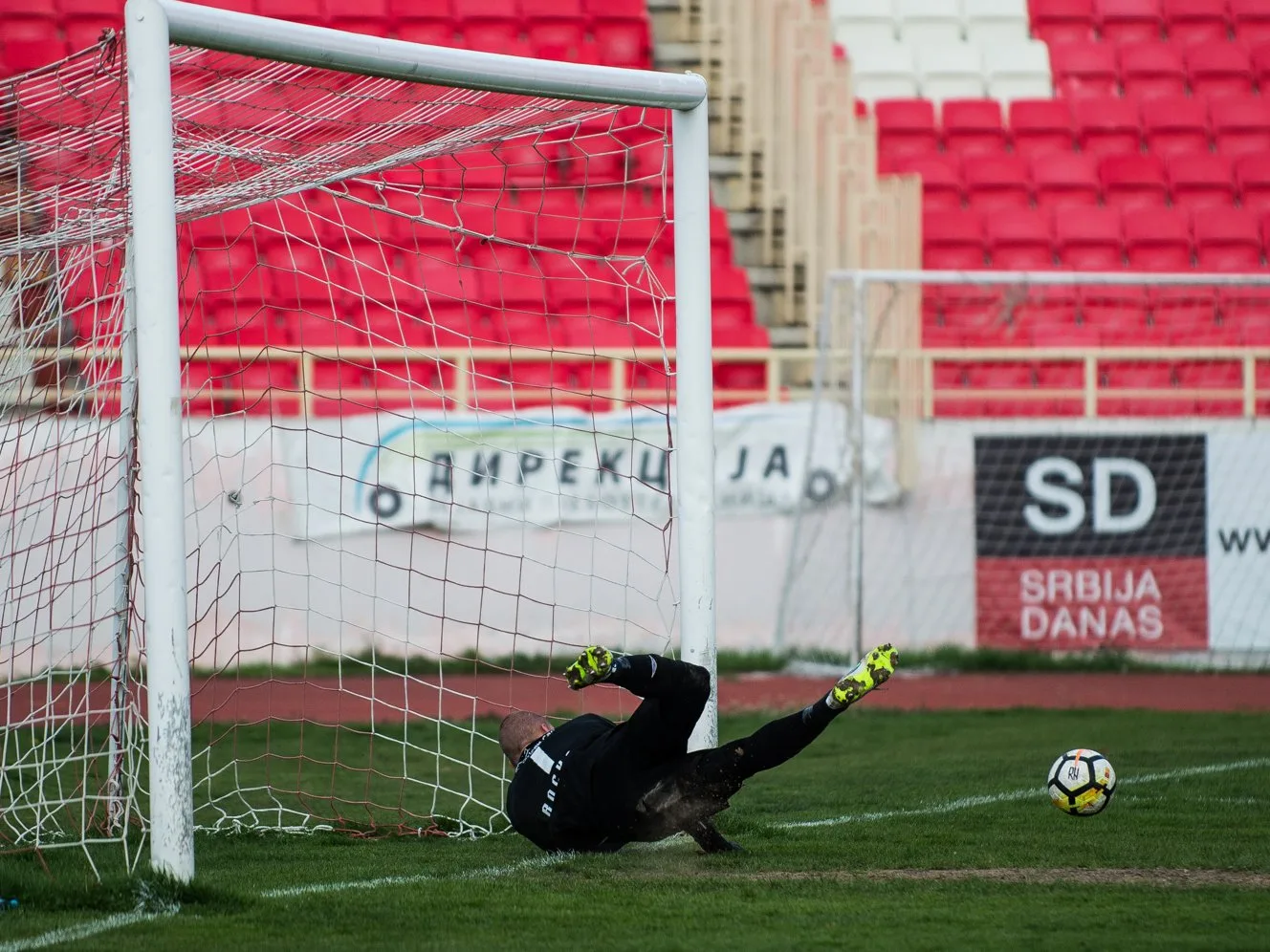 Golman fudbal foto Vanja Keser
