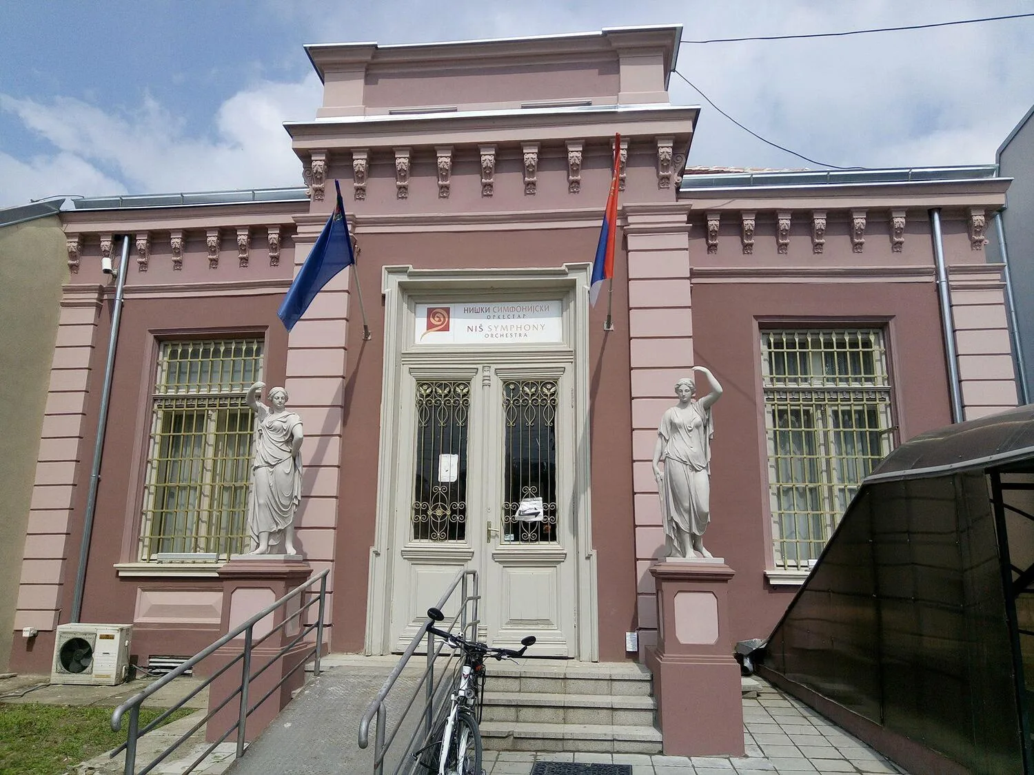 niski simfonijski foto vmilic