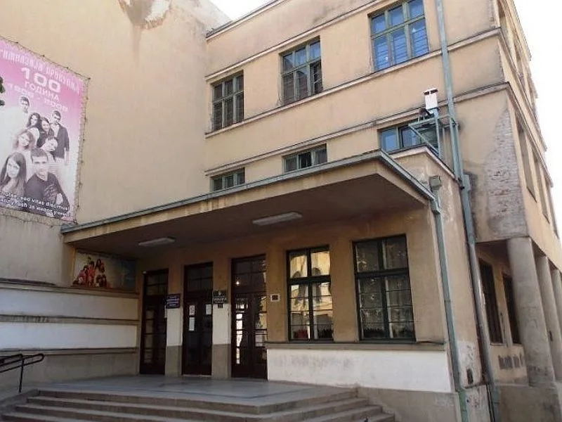 medicinska skola prokuplje foto lj m