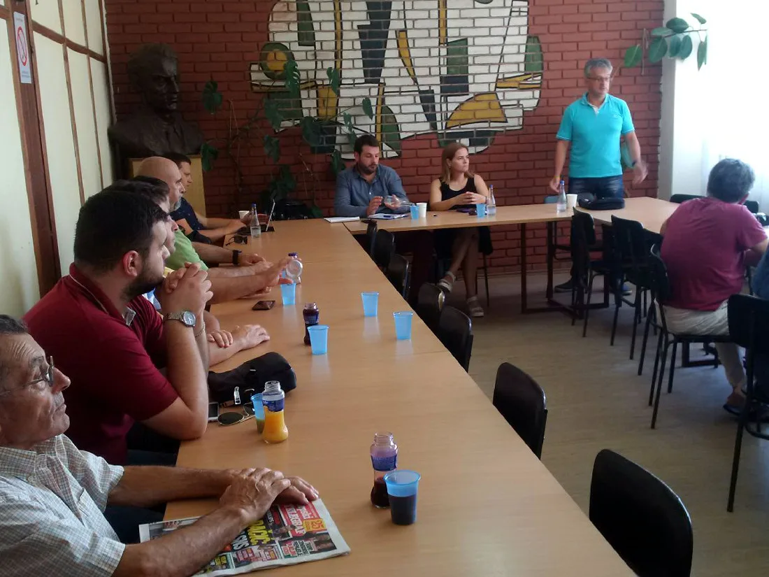 ucesnici diskusije LAP foto Lj M