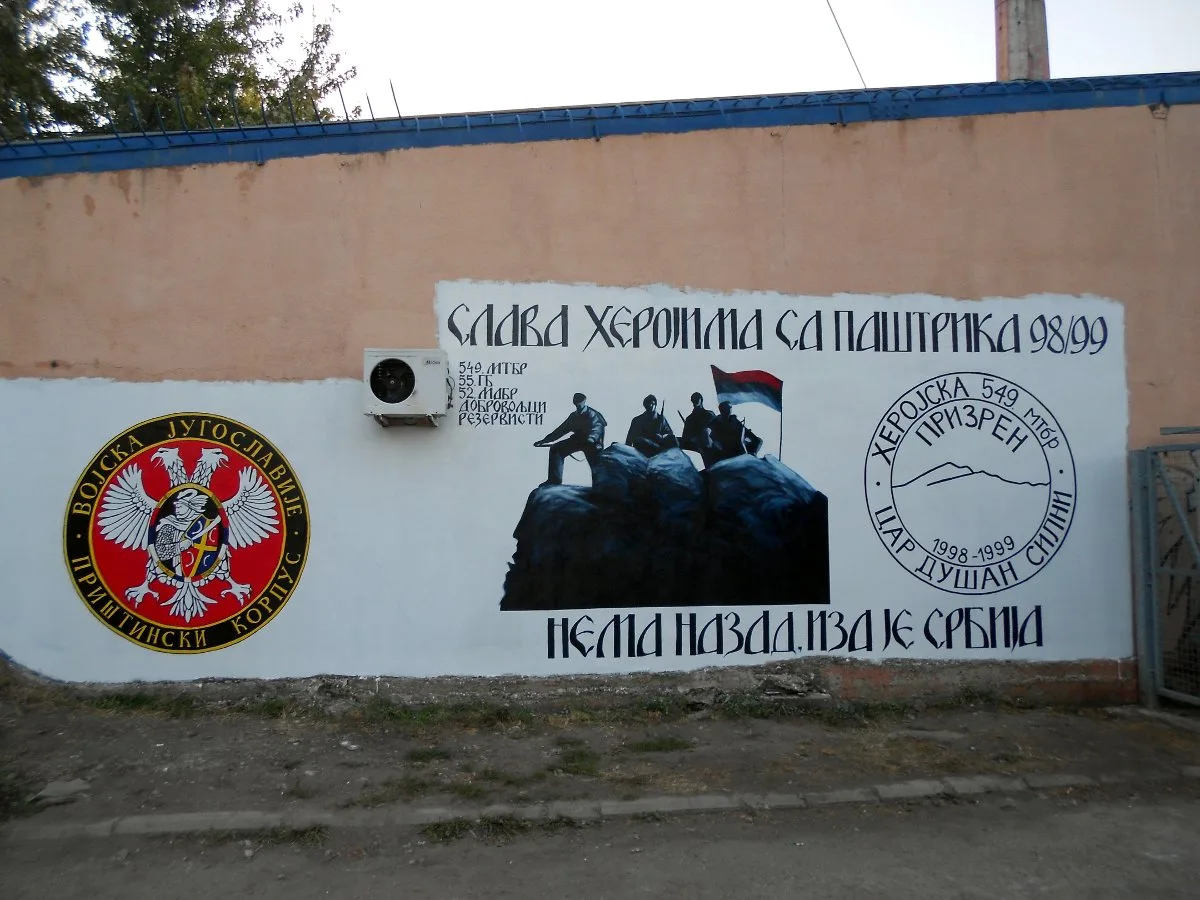 Mural herojima sa Pastrika1 foto M S