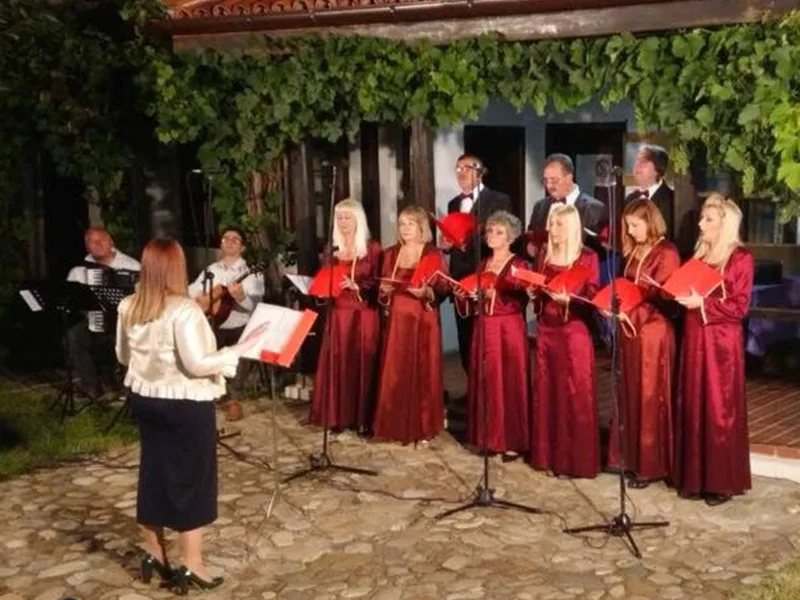 Gradski hor ruzmarin foto fejsbuk Gradski hor ruzmarin