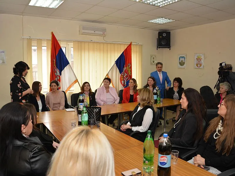 sve ambasadorke u Svrljigu foto ALEKSANDAR KOSTIC