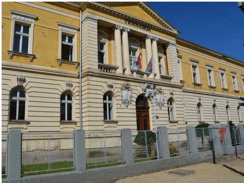 Gimnazija Pirot foto Lj F