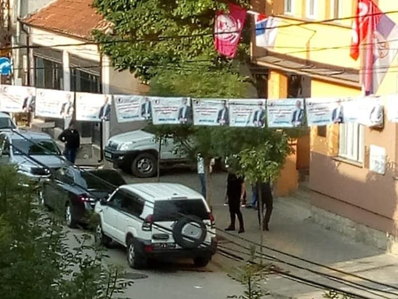 Dzipovi Medvedja foto printskrin