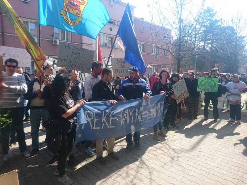 protest pirot foto Lj F