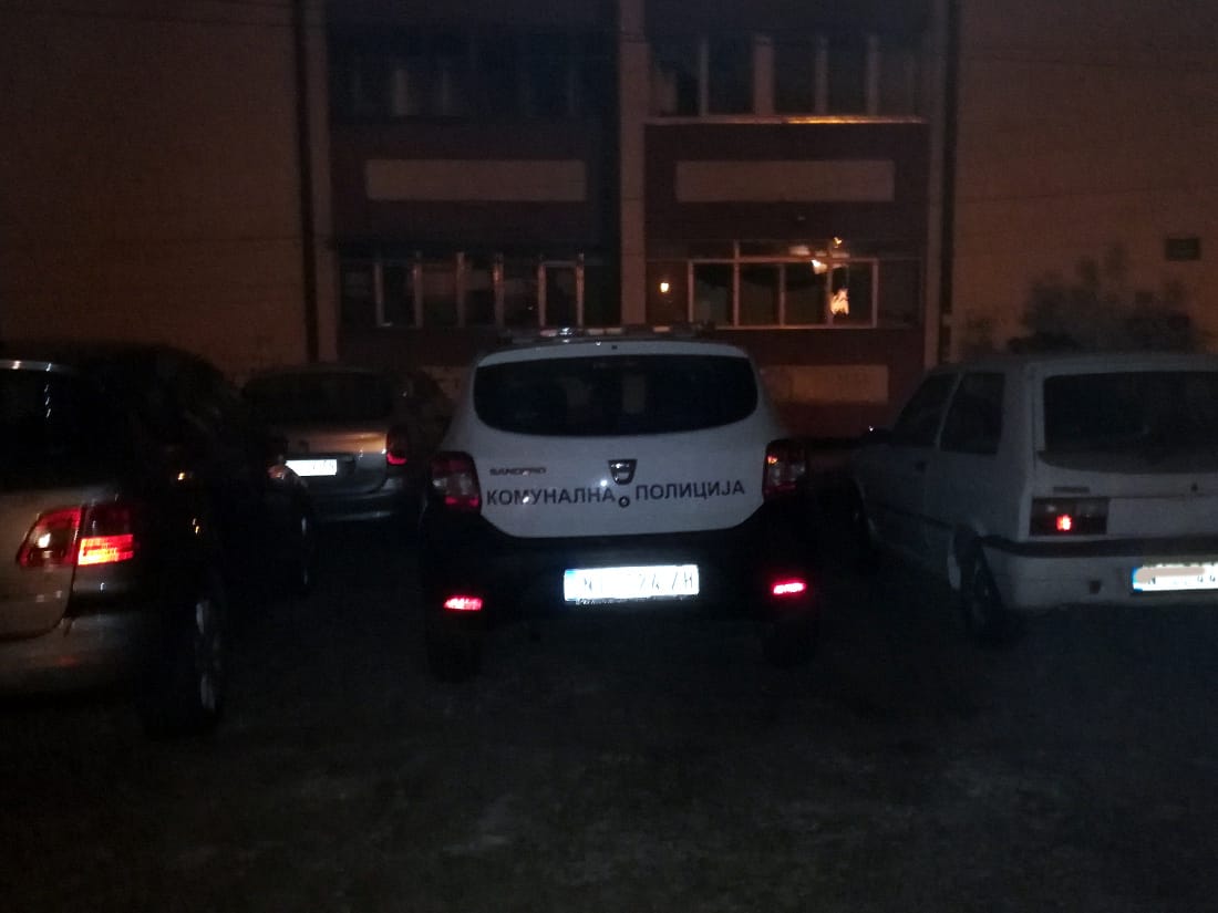 komunalna policija vozilo foto milicajci