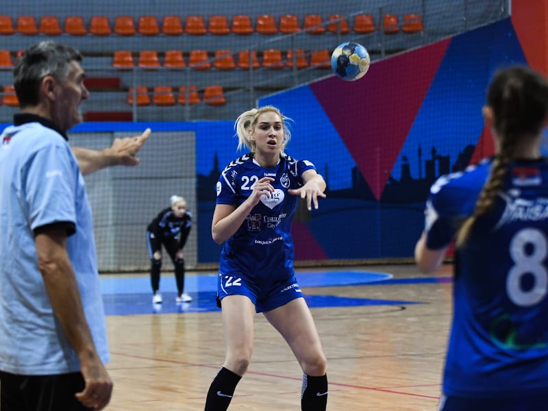 naisa foto jv vanja keser