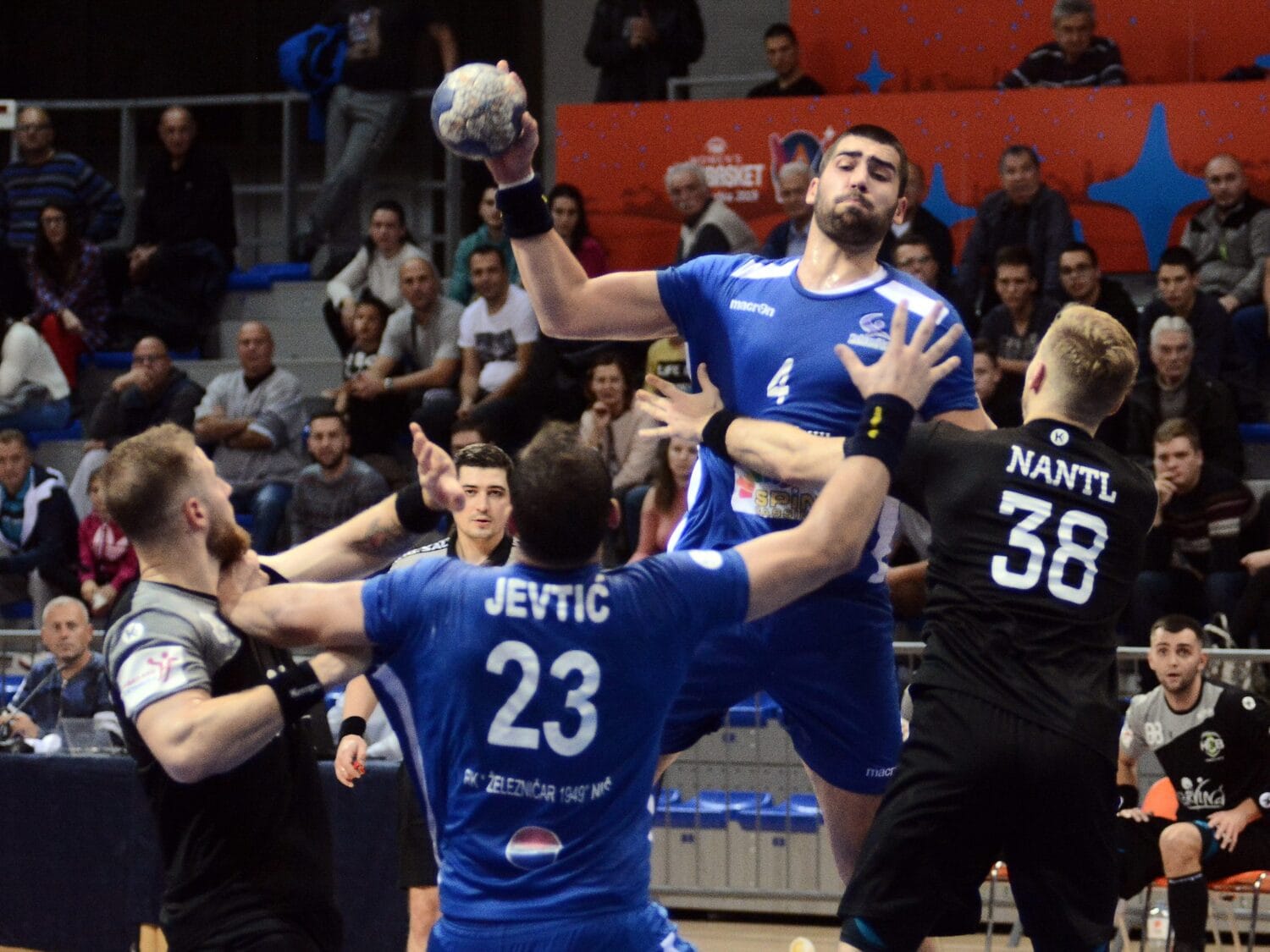 Zeleznicar Karvina rukoemt Celendz kup novembar 2019 foto Miroslav Lavrencic scaled
