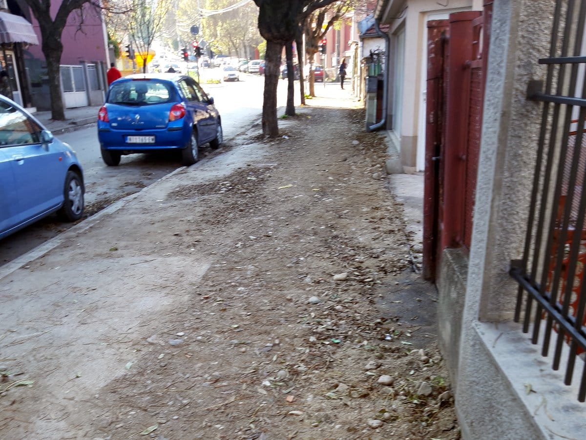 Bozidarceva trotoar foto citalac Prijavi problem