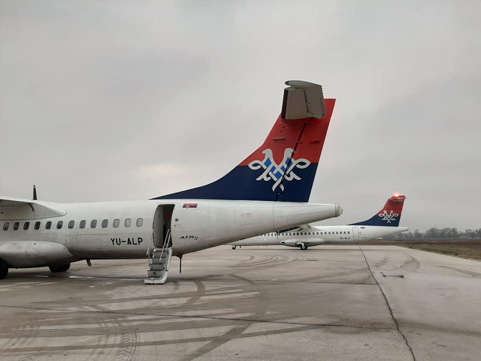 avion air serbia foto aerodrom konstantin veliki